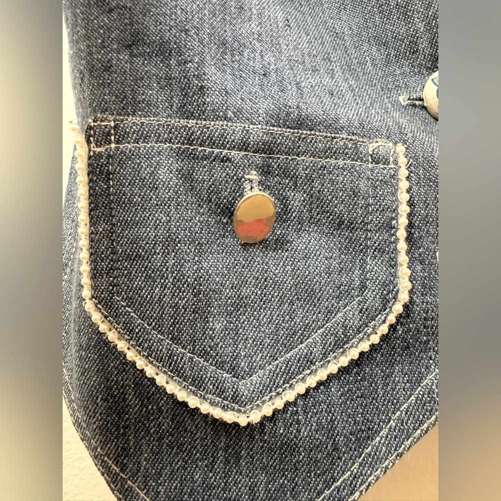 Y2K denim vest with built-in scarf and painted flower buttons size XS - Picture 3 of 5